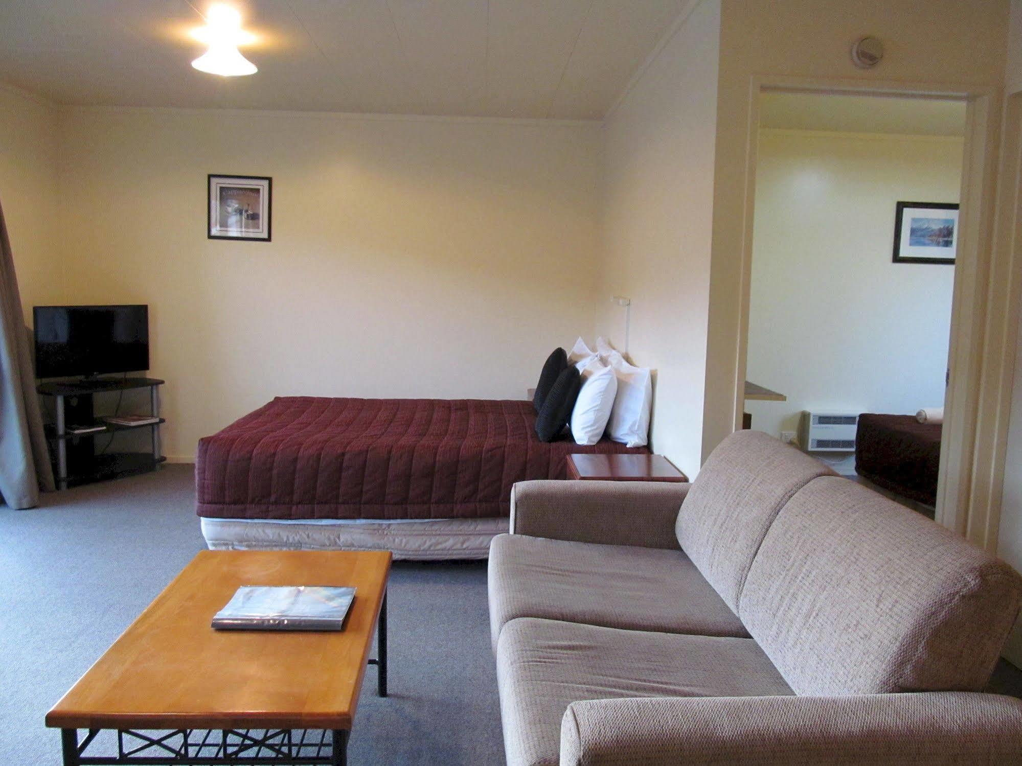 Wanaka Heights Motel Exterior foto